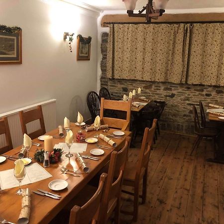 Blue Lion Inn Lewdown Bagian luar foto