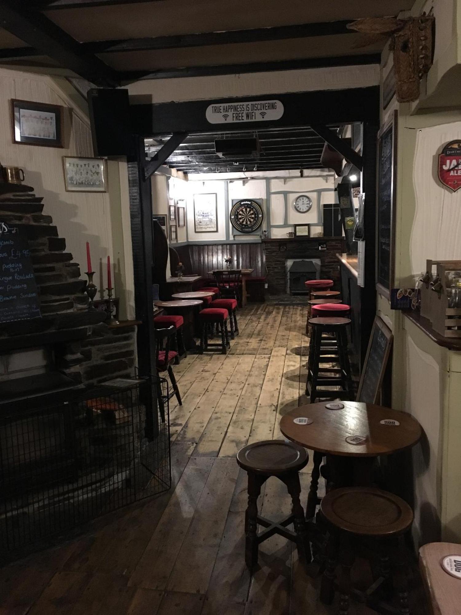 Blue Lion Inn Lewdown Bagian luar foto